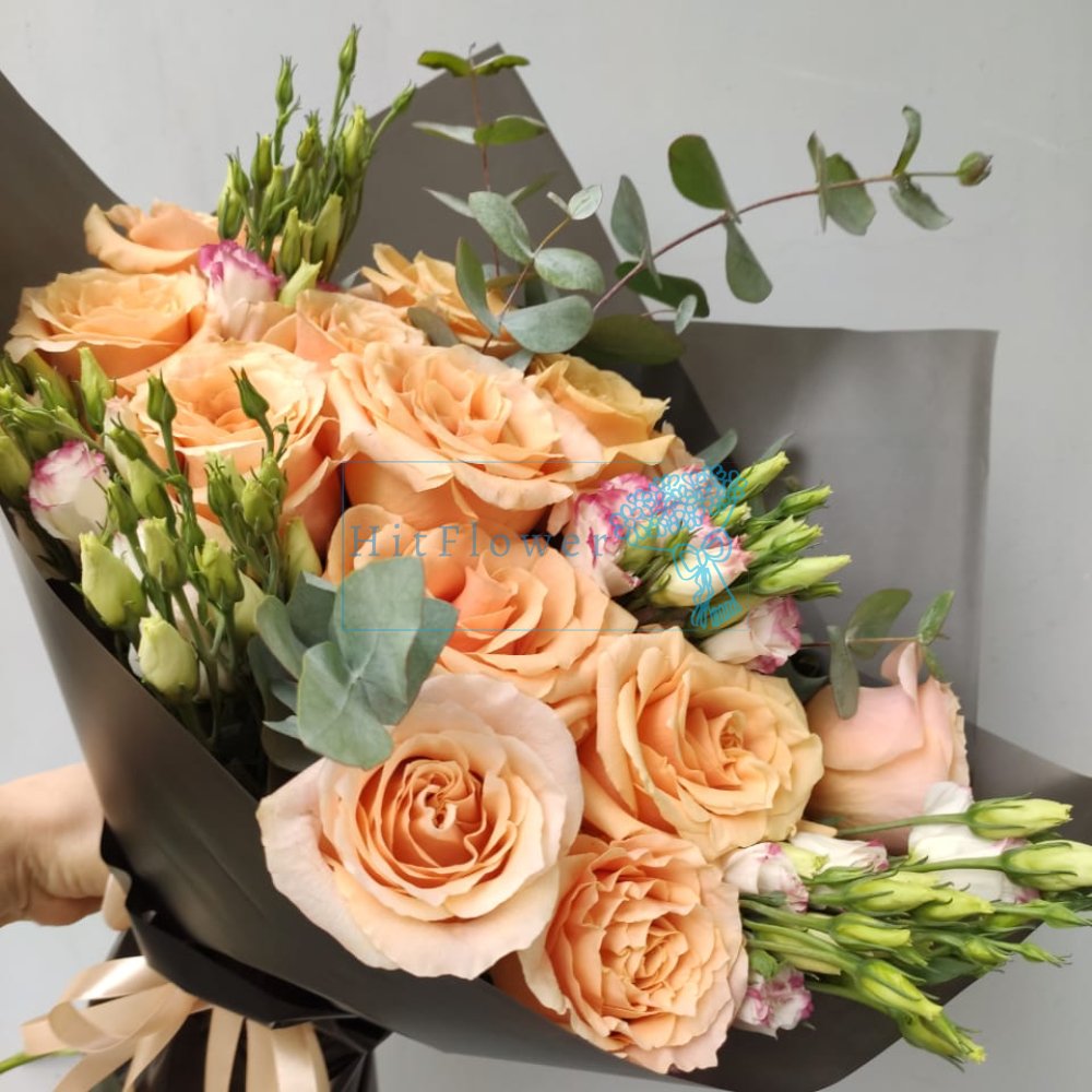 Букет цветов из: Розы и Альстромерии